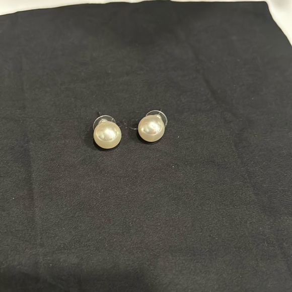 Pearl earrings - Picture 2 of 4